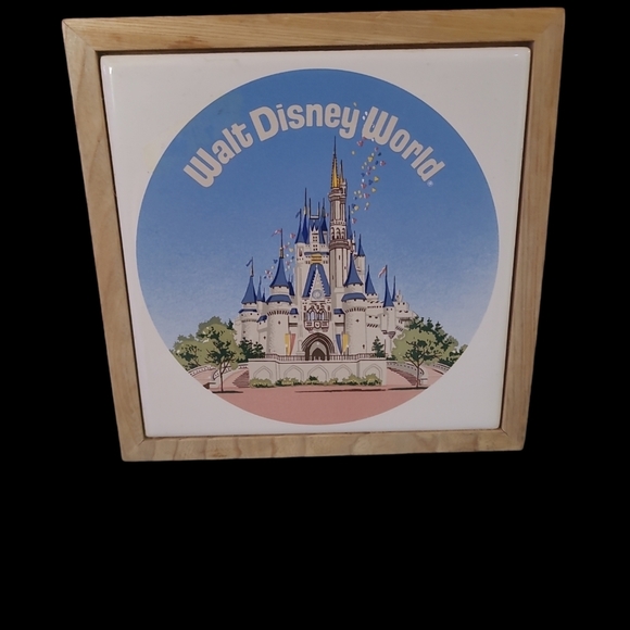 DISNEY Disneyland Castle Themed Wood Framed Ceramic Tile Trivet 6 3/4" x 6 3/4" - Picture 1 of 3
